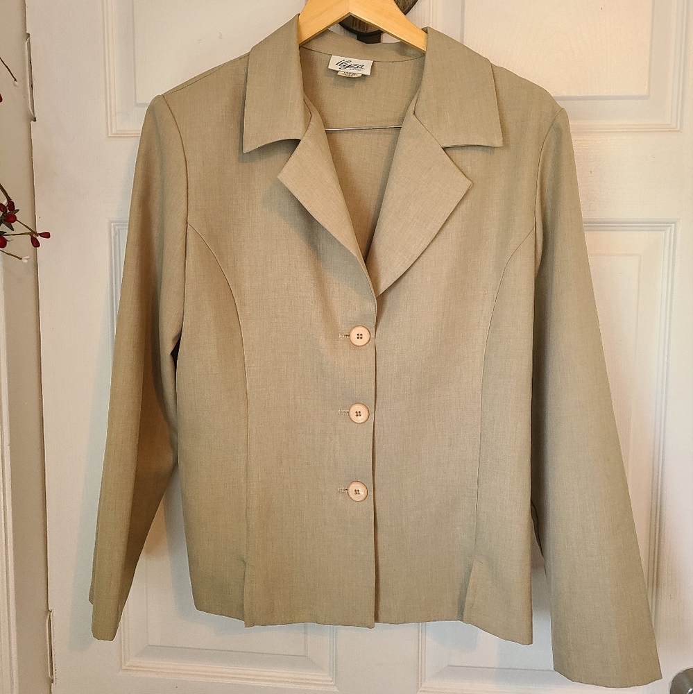 Ilyza New York Woman's Suit Set, Blazer, and Skirt, Size: Large Color: Tan